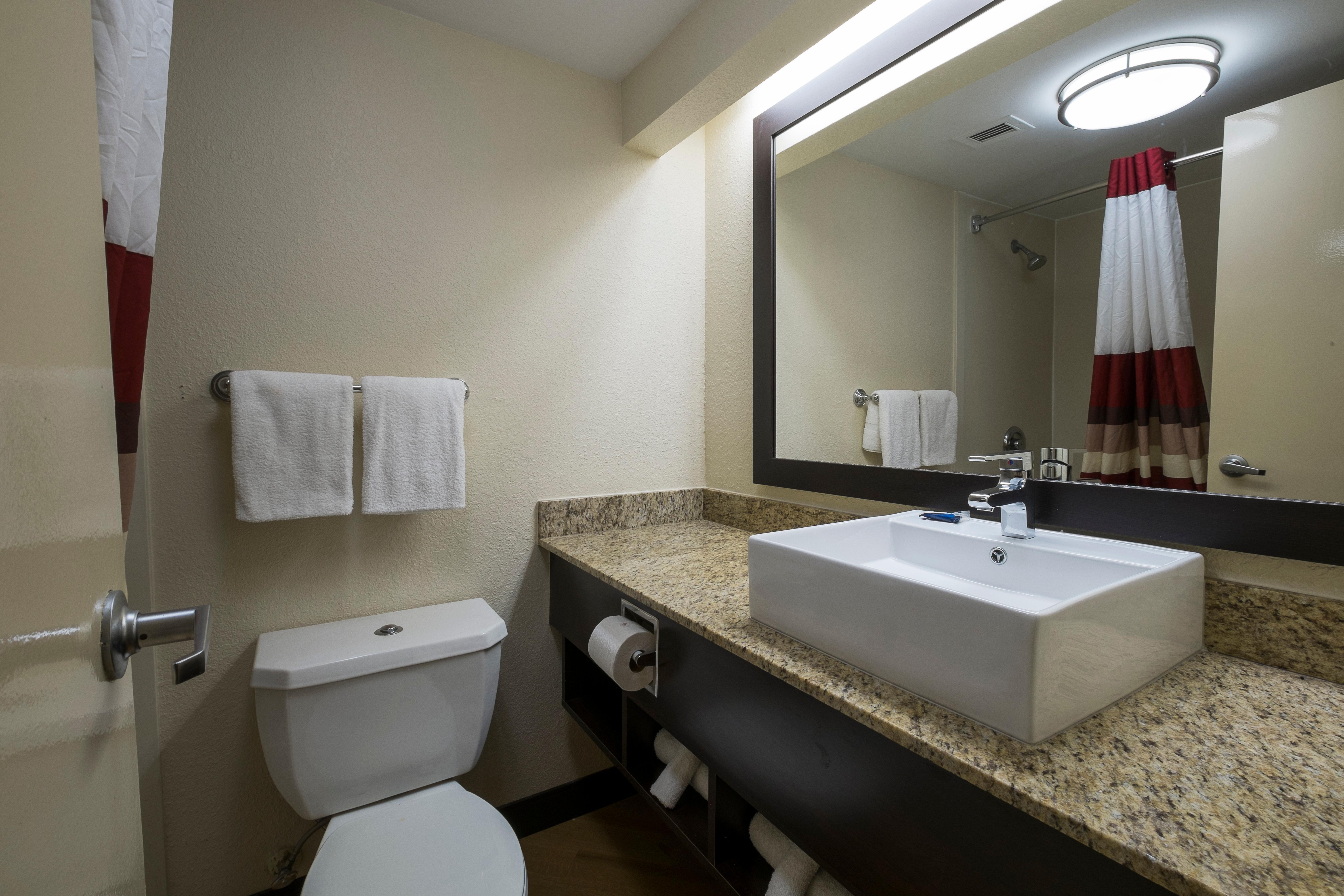 Red Roof Inn Plus+ Houston - Energy Corridor Exteriör bild
