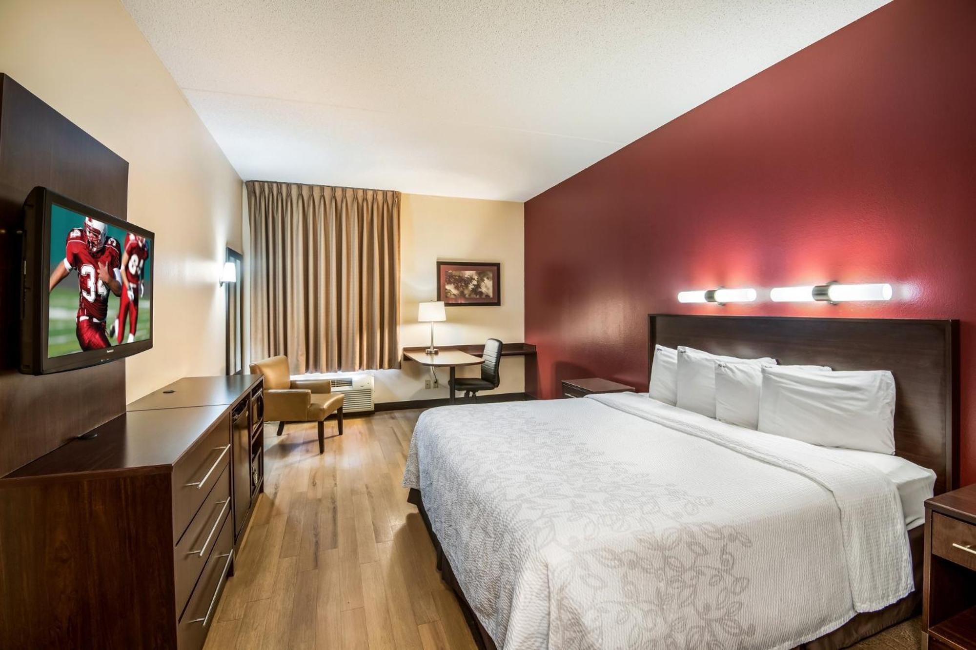 Red Roof Inn Plus+ Houston - Energy Corridor Exteriör bild