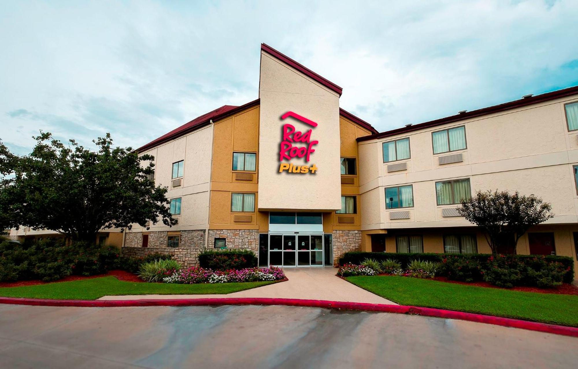 Red Roof Inn Plus+ Houston - Energy Corridor Exteriör bild